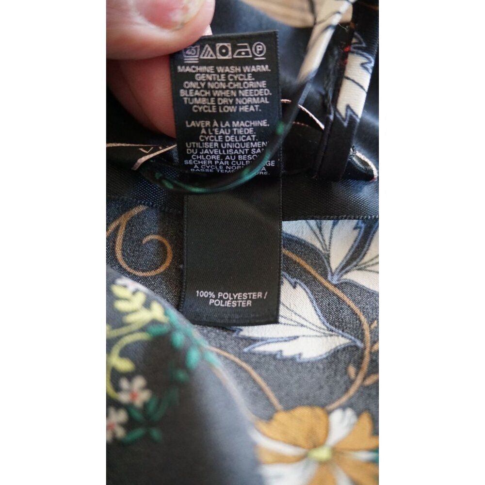 Victoria's Secret Women's Black Floral Satin Short Floral Robe - Size M/L - Picture 10 of 11